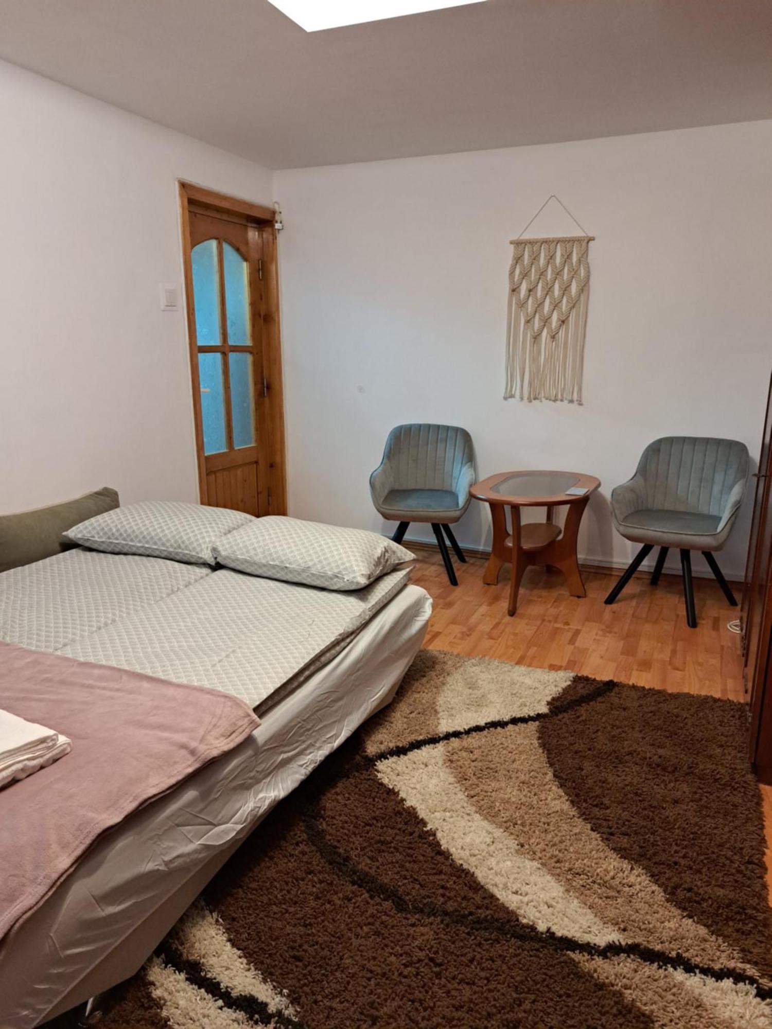 Deny Apartman Sfântu-Gheorghe Extérieur photo